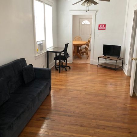 Private 2 Bedroom And 1 Bathroom House In A Quiet Area And Convenient To Nyc Bus And Train 퍼스앰보이 외부 사진